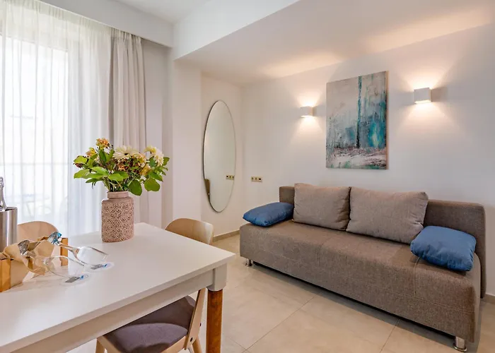 Minos Апарт-отель 3*